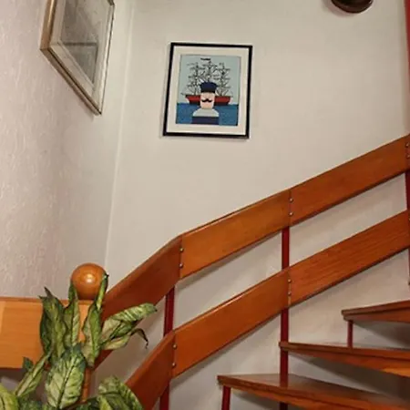 Appartement Apartman S Pogledom Na More