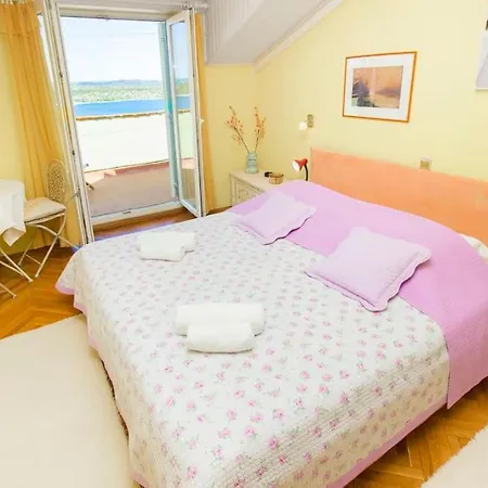 Appartement Apartman S Pogledom Na More Šibenik
