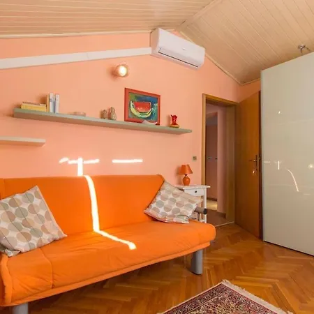 Apartman S Pogledom Na More * Šibenik